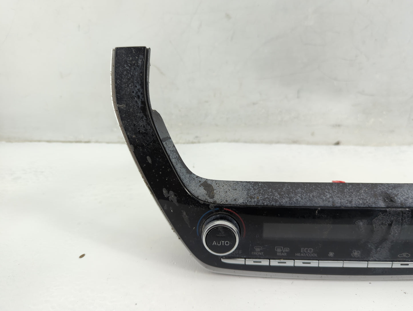 2019 Toyota Corolla Climate Control Module Temperature AC/Heater Replacement P/N:75K714 Fits OEM Used Auto Parts - Oemusedau