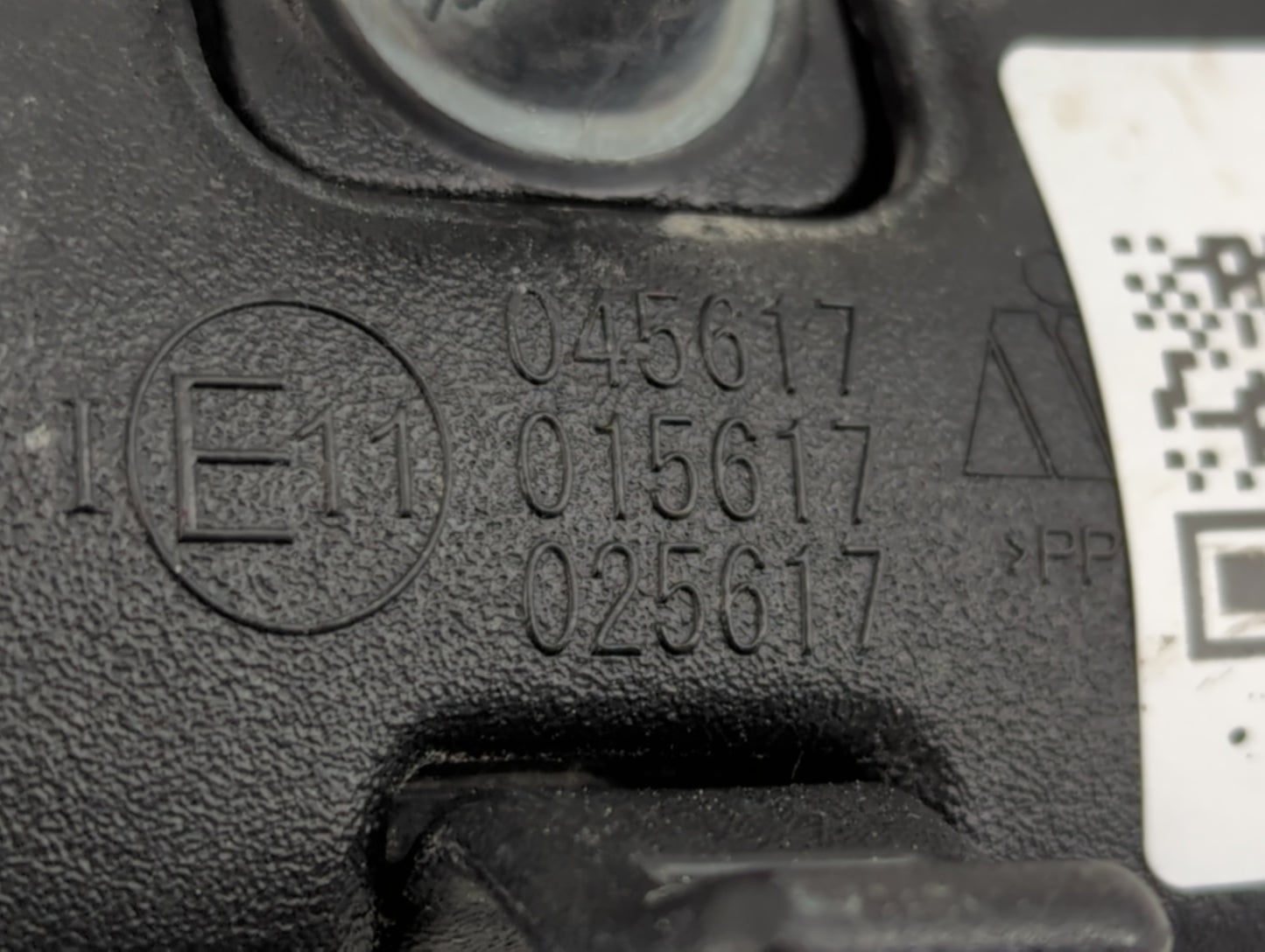 2017-2019 Toyota Highlander Interior Rear View Mirror Replacement OEM P/N:E11025617 E11015617, E11045617 Fits Fits 2017 2018