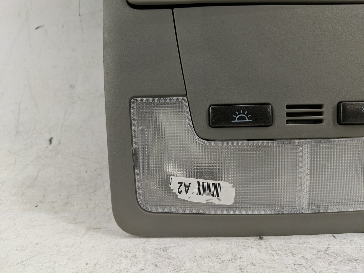 2014-2019 Toyota Highlander Overhead Roof Console - Oemusedautoparts1.com