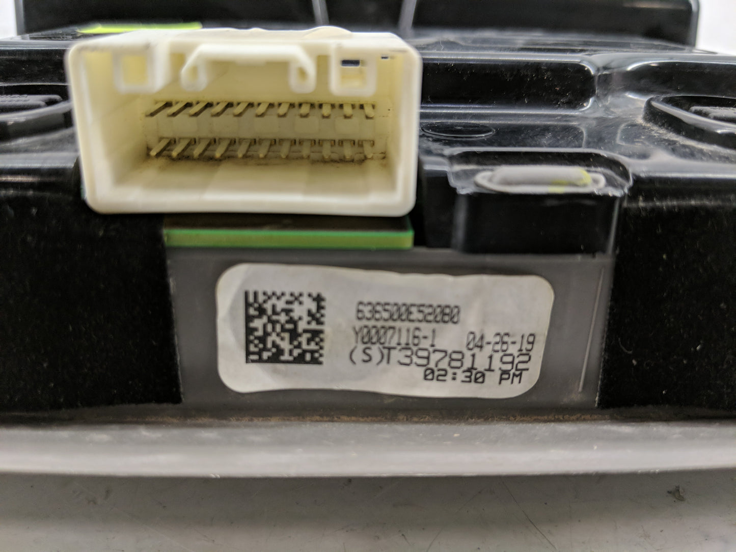 2014-2019 Toyota Highlander Overhead Roof Console - Oemusedautoparts1.com