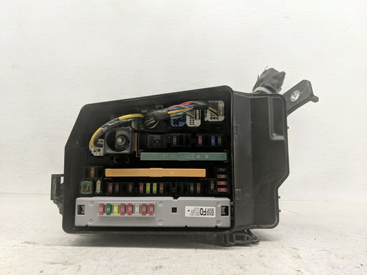 2017-2019 Toyota Highlander Fusebox Fuse Box Panel Relay Module Fits Fits 2017 2018 2019 OEM Used Auto Parts