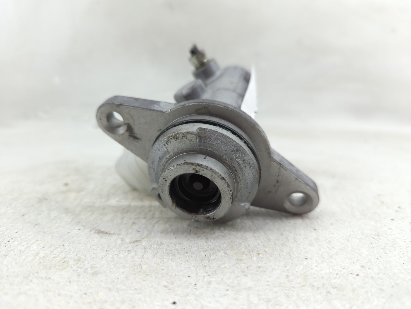 2018-2019 Toyota Highlander Brake Master Cylinder 1276162 - Oemusedautoparts1.com