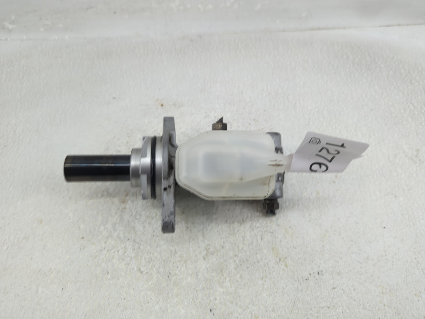 2018-2019 Toyota Highlander Brake Master Cylinder - Oemusedautoparts1.com