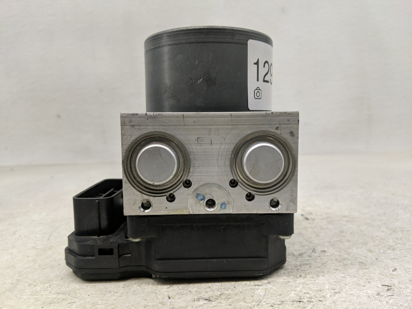 2017-2019 Toyota Highlander ABS Pump Control Module Replacement P/N:44540-0E300 Fits Fits 2017 2018 2019 OEM Used Auto Parts