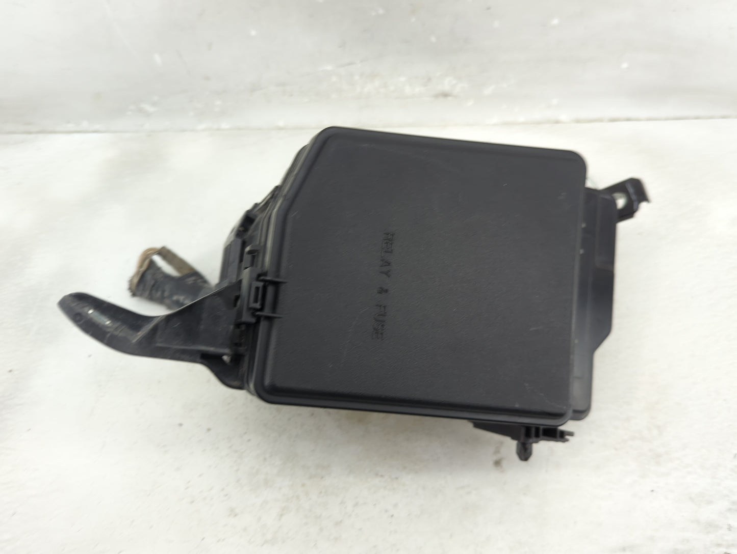 2017-2019 Toyota Highlander Fusebox Fuse Box Panel Relay Module P/N:82644-0E011 Fits Fits 2017 2018 2019 OEM Used Auto Parts