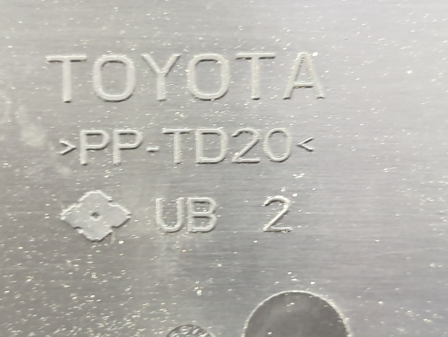 2017-2019 Toyota Highlander Fusebox Fuse Box Panel Relay Module P/N:82644-0E011 Fits Fits 2017 2018 2019 OEM Used Auto Parts