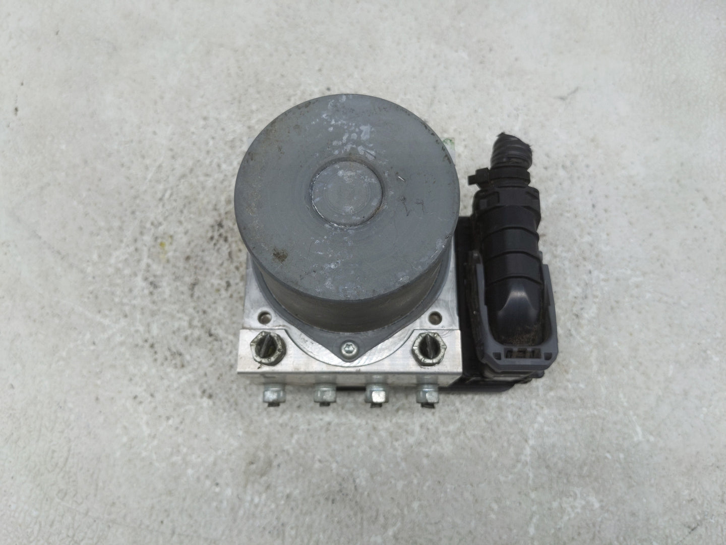 2017-2019 Toyota Highlander ABS Pump Control Module Replacement P/N:89541-0E100 116040-43610, 44540-0E300 Fits Fits 2017 201