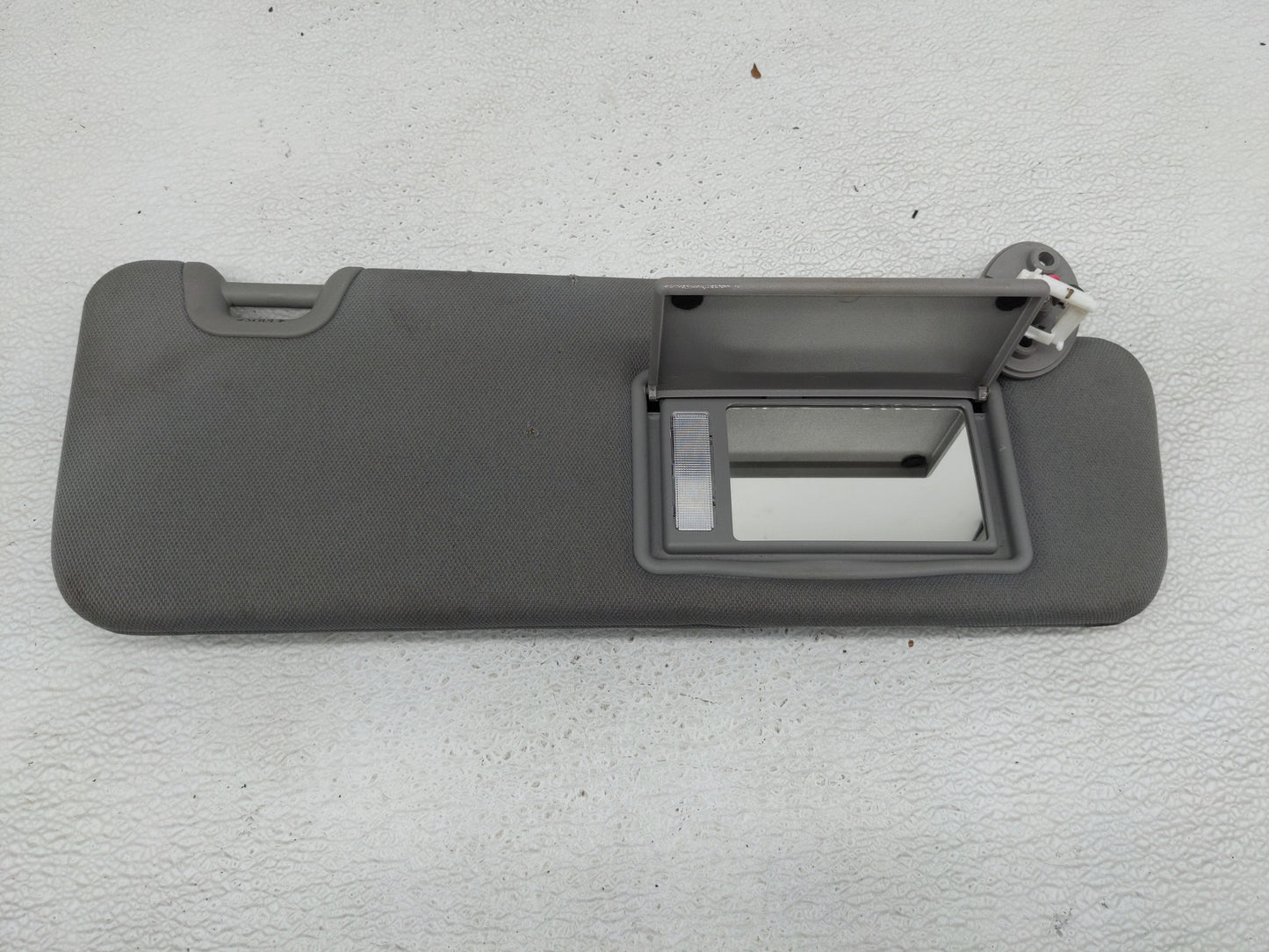 2014-2019 Toyota Highlander Sun Visor Shade Replacement Passenger Right Mirror Fits Fits 2014 2015 2016 2017 2018 2019 OEM U