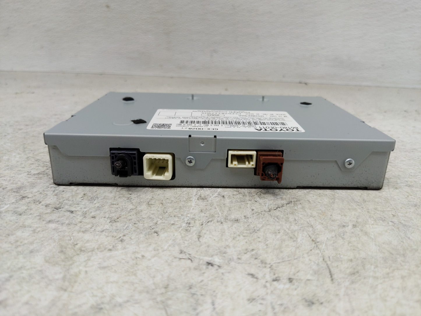 2014-2019 Toyota Highlander Radio AM FM Cd Player Receiver Replacement P/N:86180-0E011 Fits OEM Used Auto Parts - Oemusedaut