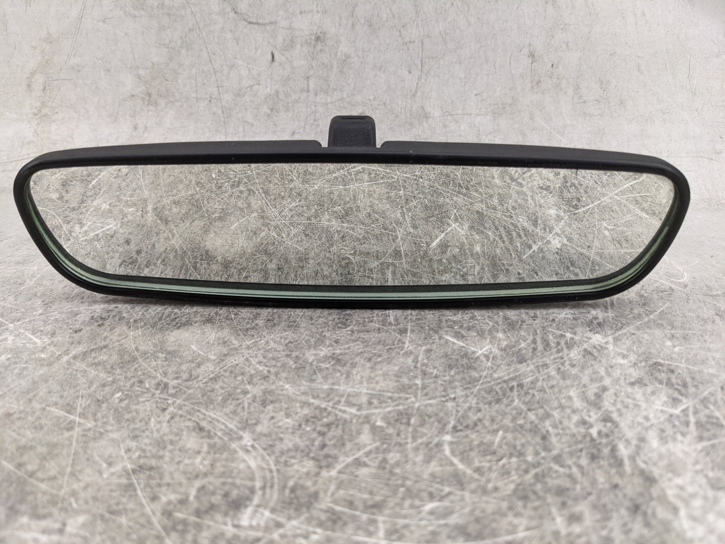 2019 Toyota Highlander Interior Rear View Mirror Replacement OEM P/N:045617 015617, 025617 Fits OEM Used Auto Parts - Oemuse