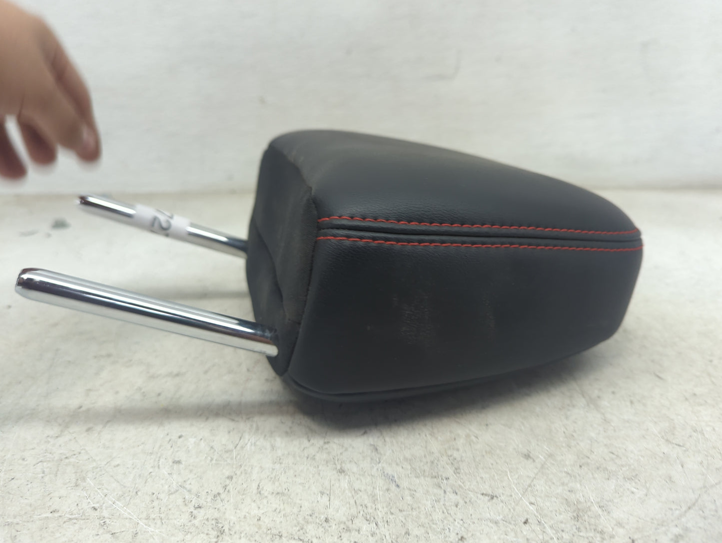 2019 Toyota Highlander Headrest Head Rest Front Driver Seat Black 1472705 - Oemusedautoparts1.com