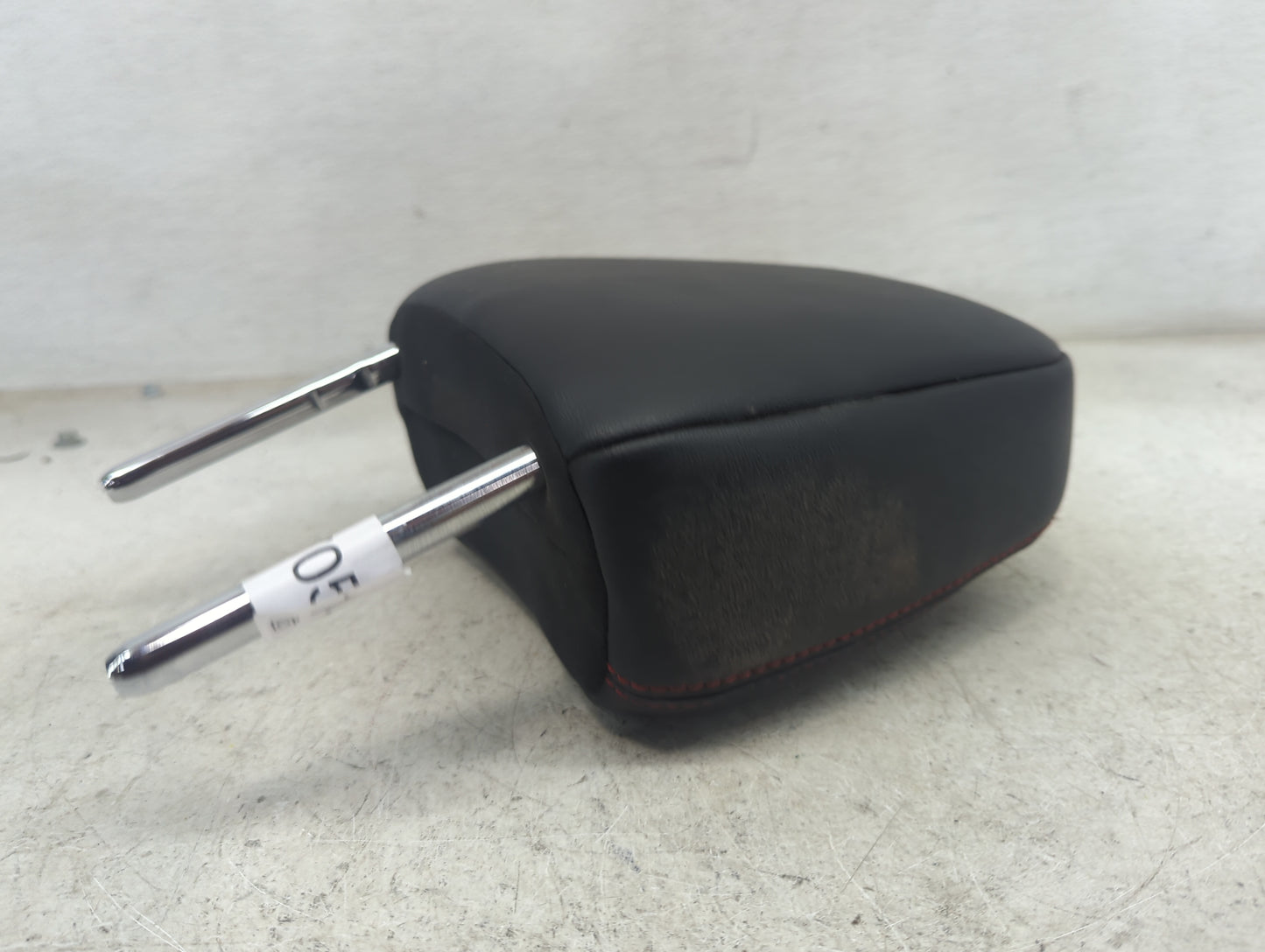 2019 Toyota Highlander Headrest Head Rest Front Driver Seat Black 1472705 - Oemusedautoparts1.com