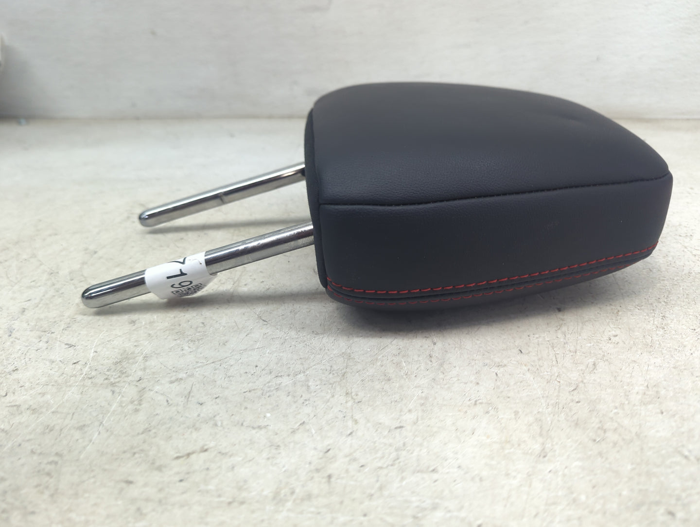 2019 Toyota Highlander Headrest Head Rest Rear Seat Fits OEM Used Auto Parts - Oemusedautoparts1.com