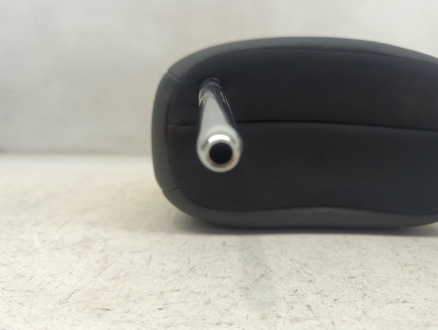 2019 Toyota Highlander Headrest Head Rest Front Driver Passenger Seat Fits OEM Used Auto Parts - Oemusedautoparts1.com