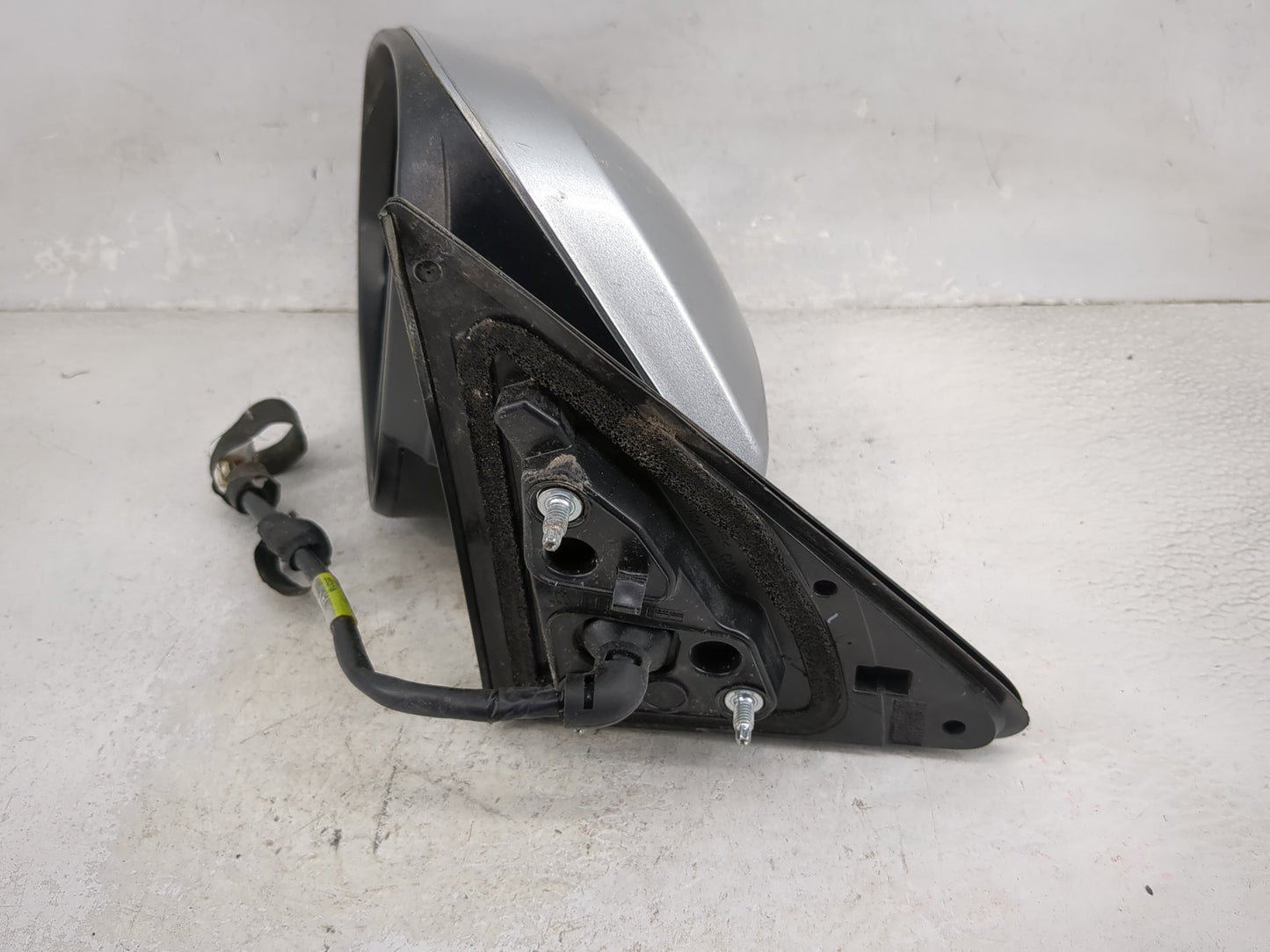 2014-2019 Toyota Highlander Driver Side View Mirror - Left Door Mirror OEM Used - Oemusedautoparts1.com