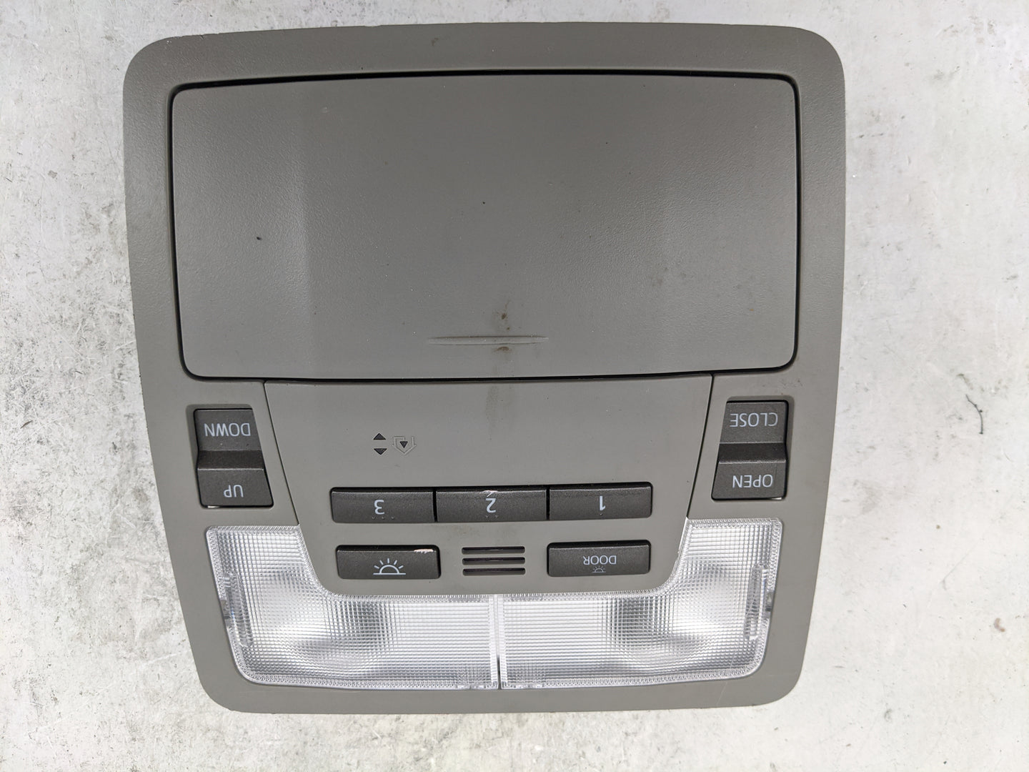 2019 Toyota Highlander Overhead Roof Console Tan - Oemusedautoparts1.com