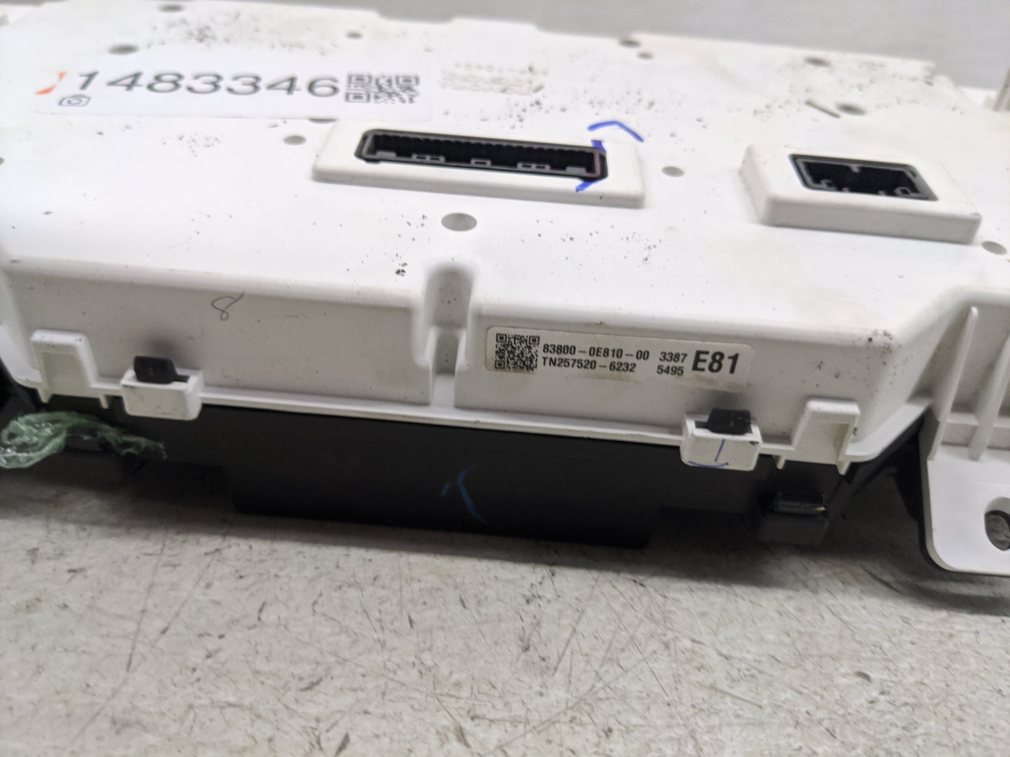 2017-2019 Toyota Highlander Instrument Cluster Speedometer Gauges P/N:83800-0E810-00 TN257520-6232 Miles: Fits Fits 2017 201
