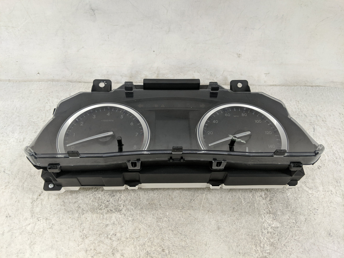 2017-2019 Toyota Highlander Instrument Cluster Speedometer Gauges P/N:83800-0E810-00 TN257520-6232 Miles: Fits Fits 2017 201
