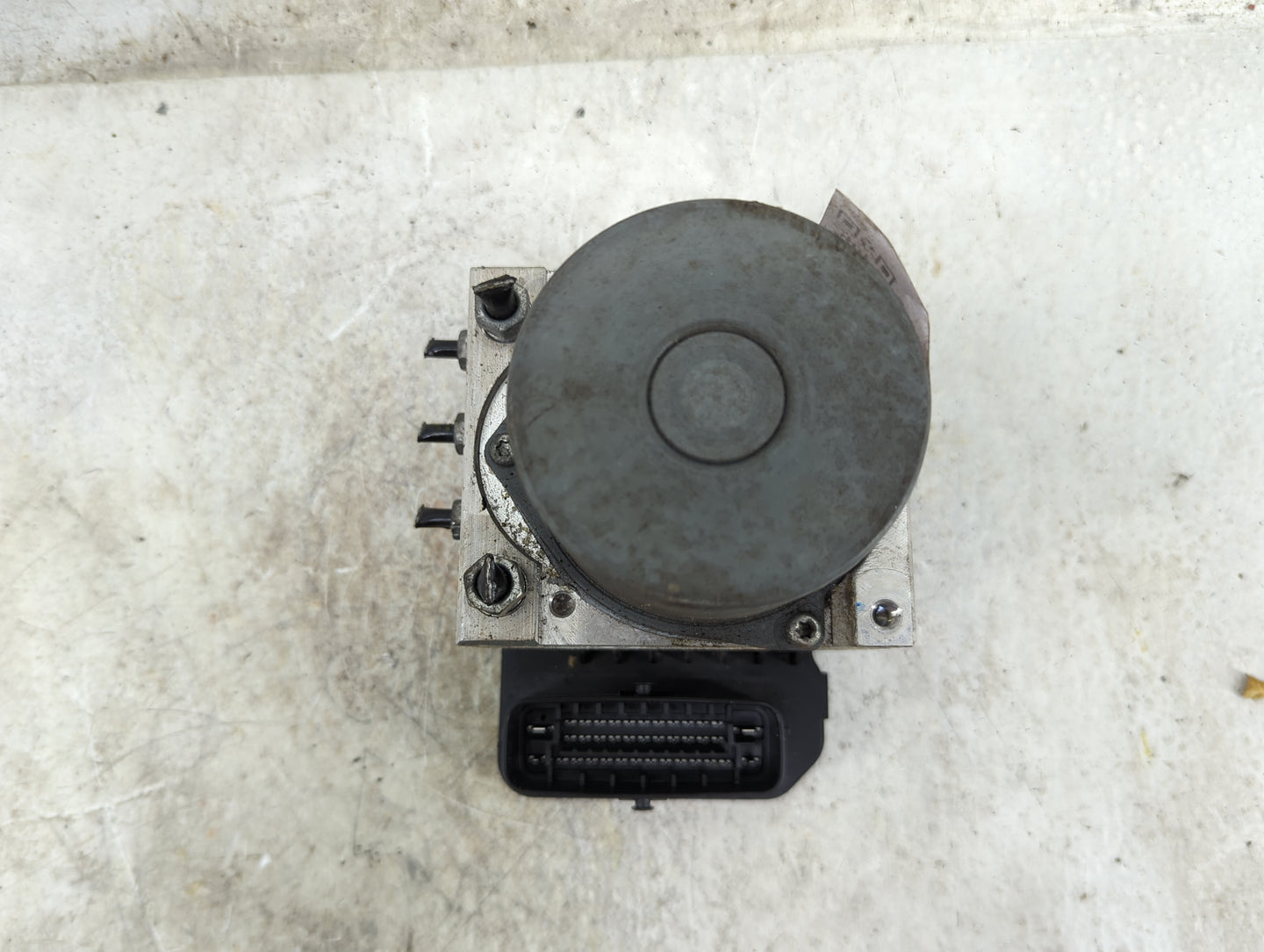 2017-2019 Toyota Highlander ABS Pump Control Module Replacement Fits Fits 2017 2018 2019 OEM Used Auto Parts - Oemusedautopa