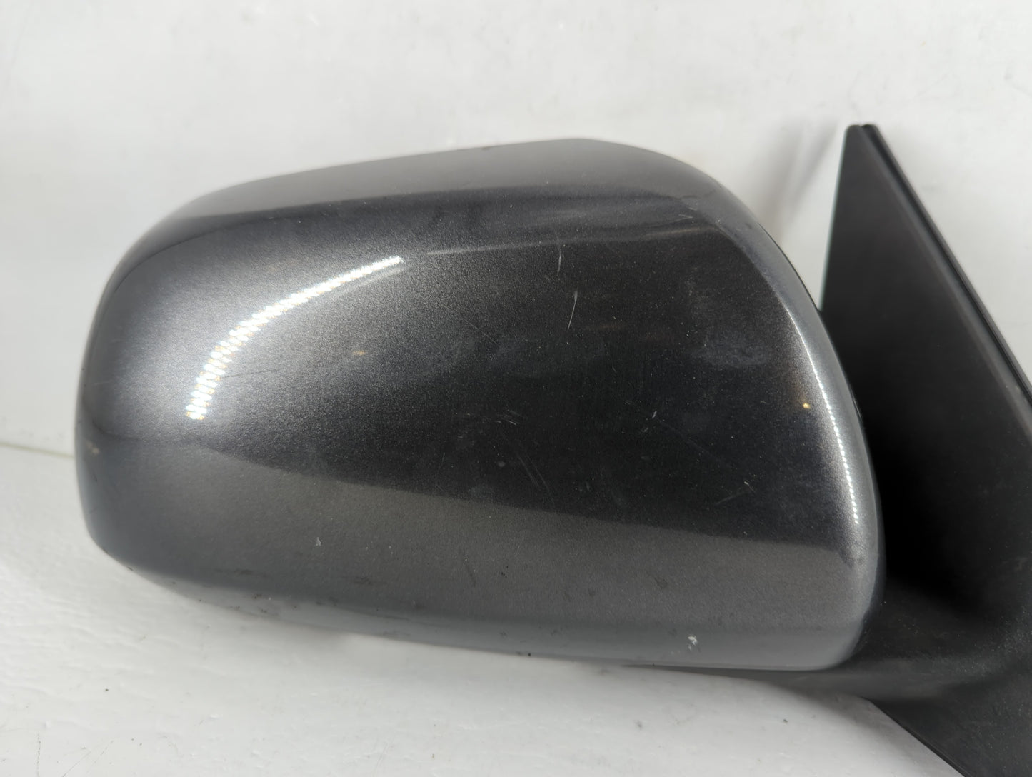 2014-2019 Toyota Highlander Passenger Side View Mirror - Right Door Mirror OEM Used - Oemusedautoparts1.com