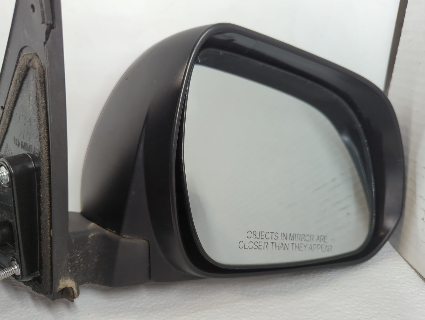 2014-2019 Toyota Highlander Passenger Side View Mirror - Right Door Mirror OEM Used - Oemusedautoparts1.com