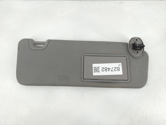 2014-2019 Toyota Highlander Sun Visor Shade Replacement Passenger Right Mirror Fits Fits 2014 2015 2016 2017 2018 2019 OEM Used Auto Parts