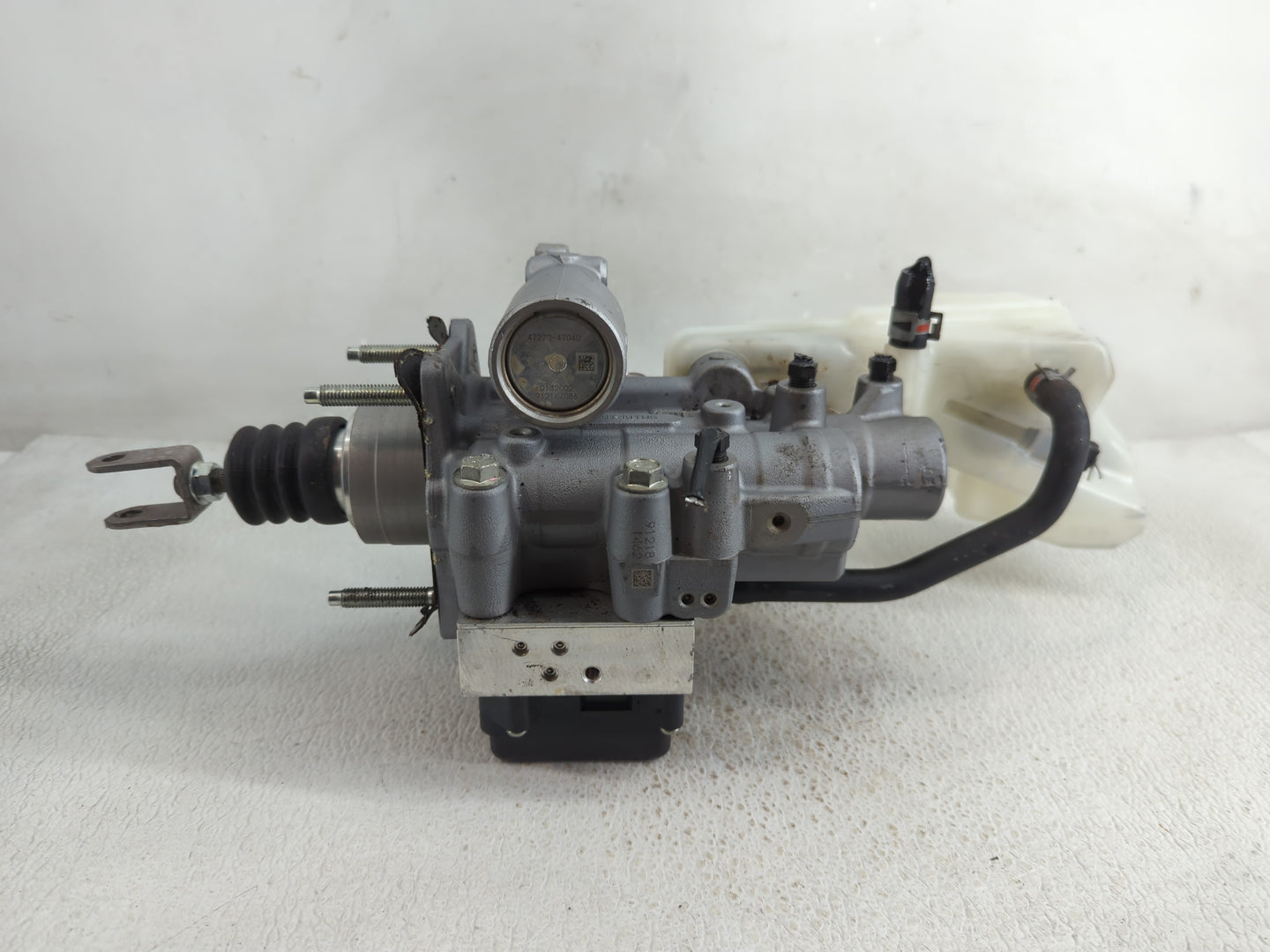 2019 Toyota Prius ABS Pump Control Module Replacement P/N:47210-47C60 Fits OEM Used Auto Parts - Oemusedautoparts1.com