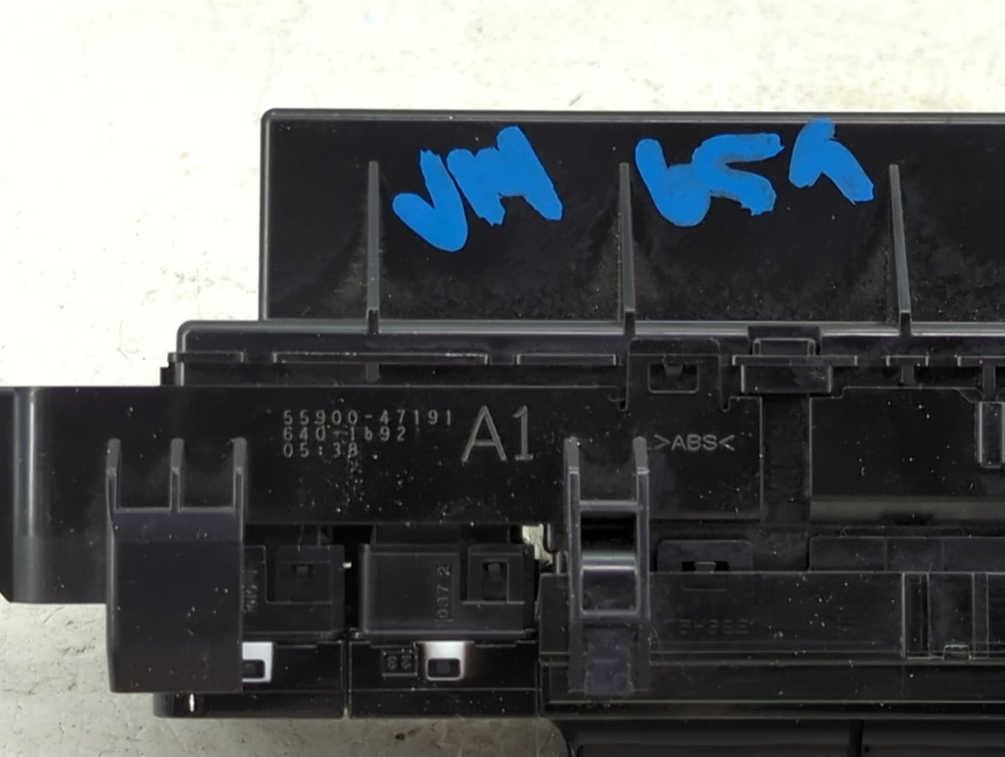 2016-2022 Toyota Prius Climate Control Module Temperature AC/Heater Replacement P/N:55900-47191 Fits OEM Used Auto Parts - O