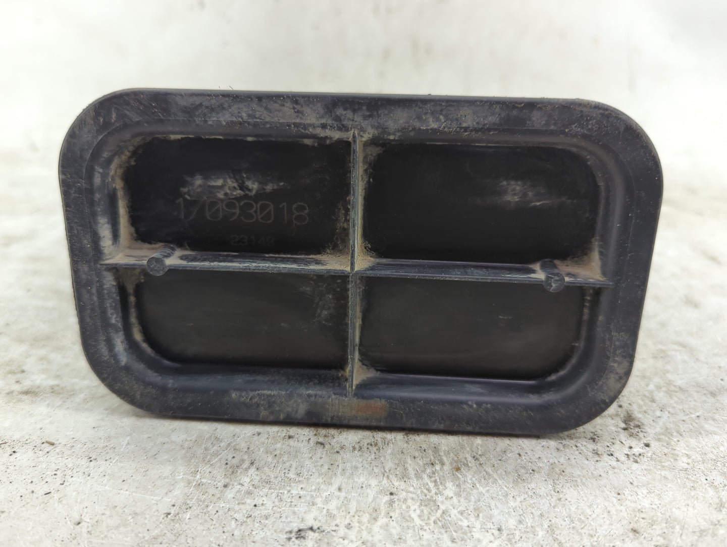 2019 Toyota Prius Fuel Vapor Charcoal Canister 1432849 - Oemusedautoparts1.com