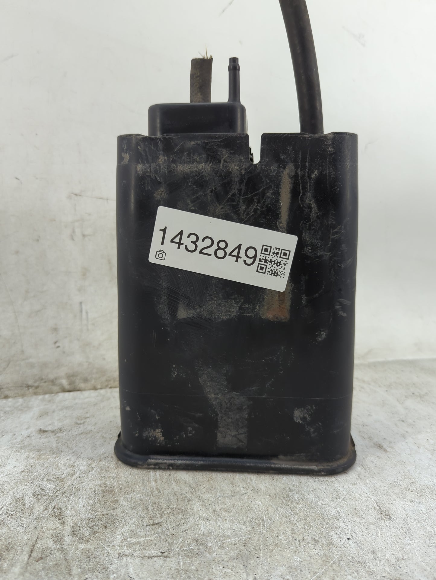 2019 Toyota Prius Fuel Vapor Charcoal Canister 1432849 - Oemusedautoparts1.com
