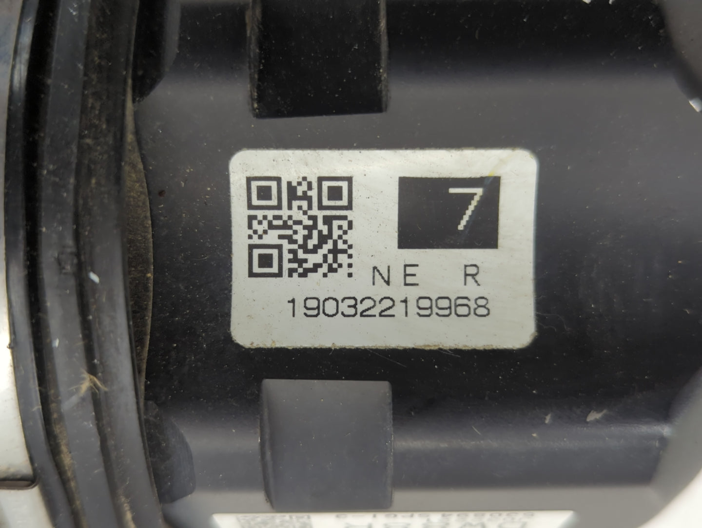 2016-2022 Toyota Prius Axle Shaft Front Passenger Cv C/v - Oemusedautoparts1.com