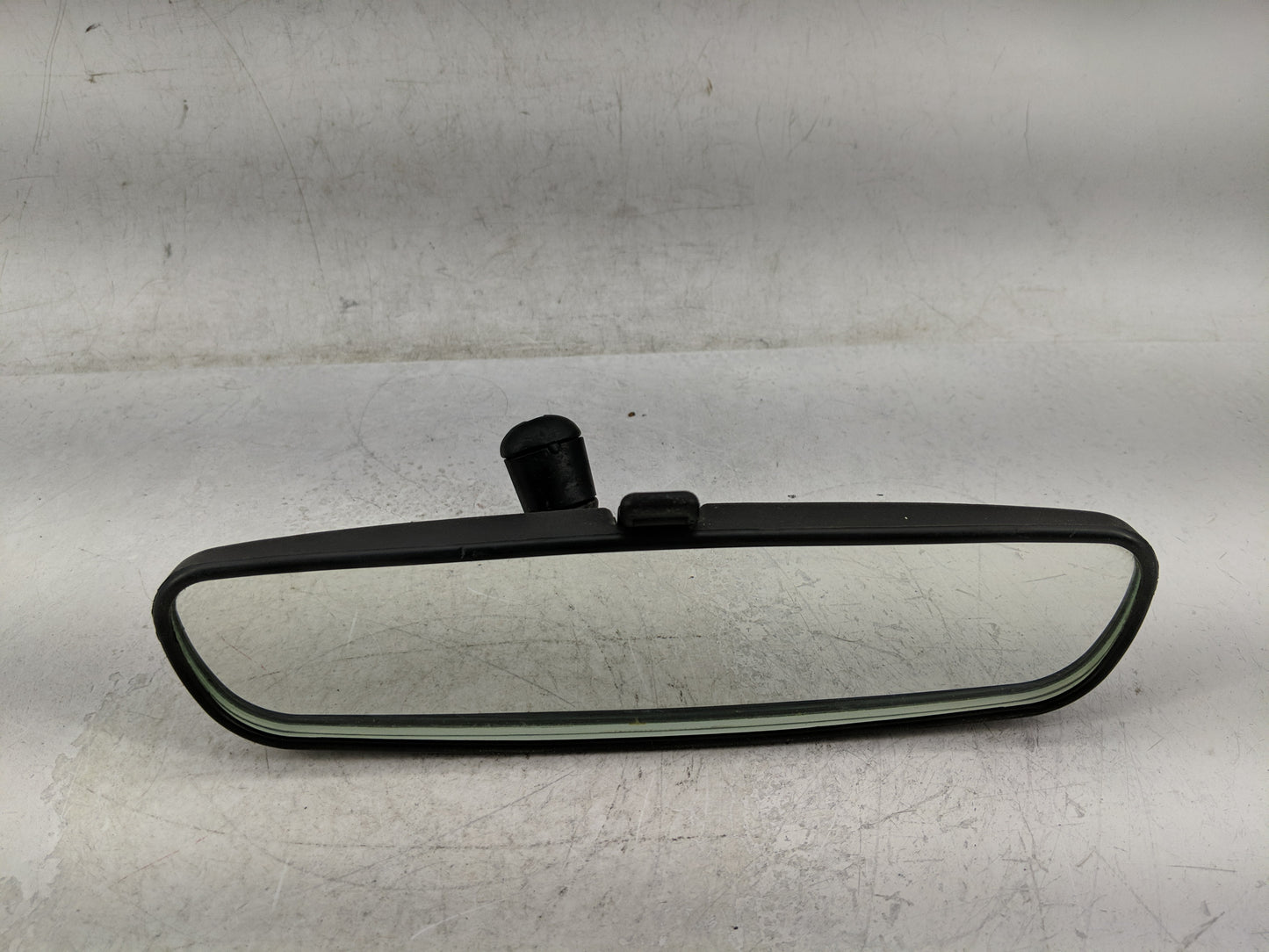 2019-2020 Toyota Rav4 Interior Rear View Mirror Replacement OEM P/N:E11015617 Fits Fits 2019 2020 OEM Used Auto Parts - Oemu