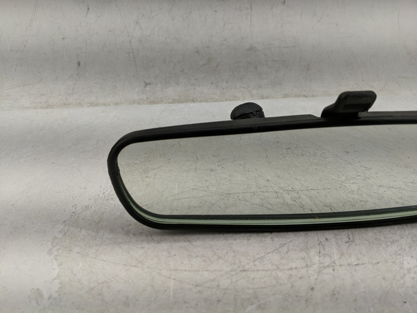 2019-2020 Toyota Rav4 Interior Rear View Mirror Replacement OEM P/N:E11015617 Fits Fits 2019 2020 OEM Used Auto Parts - Oemu