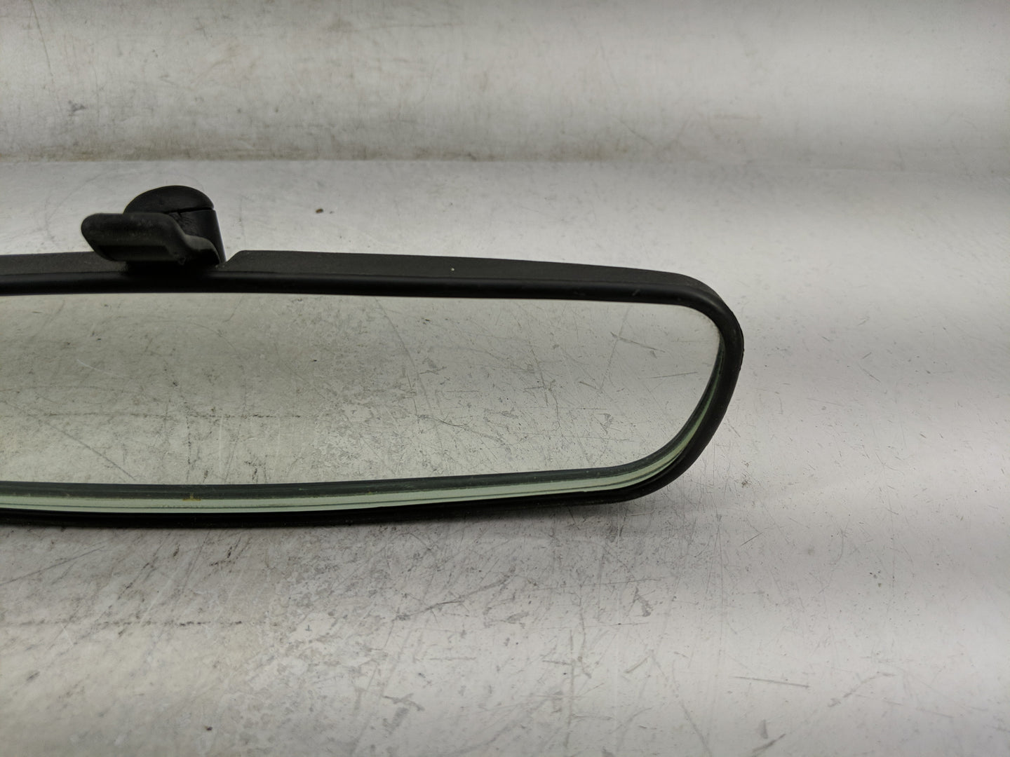 2019-2020 Toyota Rav4 Interior Rear View Mirror Replacement OEM P/N:E11015617 Fits Fits 2019 2020 OEM Used Auto Parts - Oemu