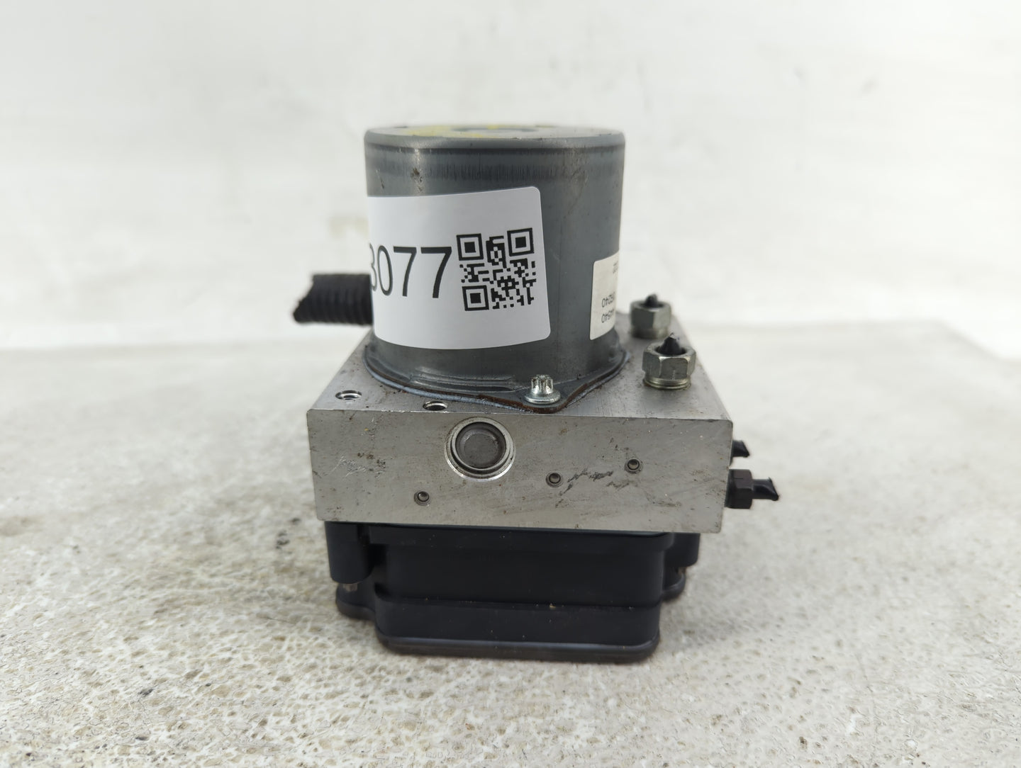 2019-2021 Toyota Rav4 ABS Pump Control Module Replacement P/N:44540-0R240 Fits Fits 2019 2020 2021 OEM Used Auto Parts - Oem