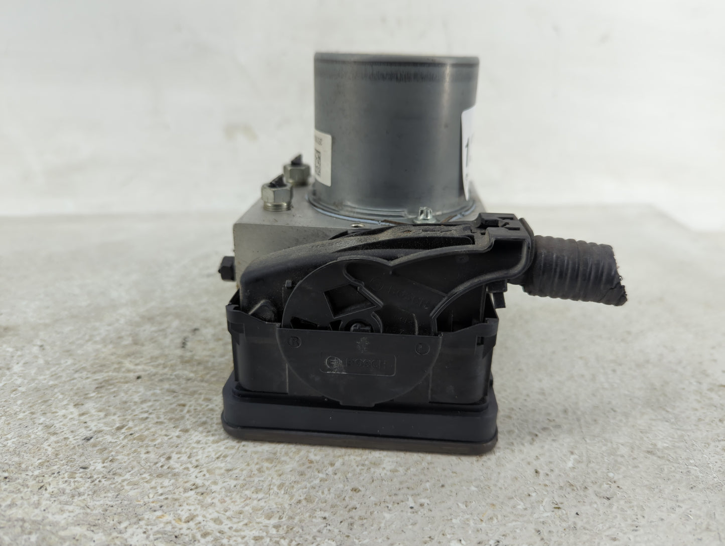 2019-2021 Toyota Rav4 ABS Pump Control Module Replacement P/N:44540-0R240 Fits Fits 2019 2020 2021 OEM Used Auto Parts - Oem