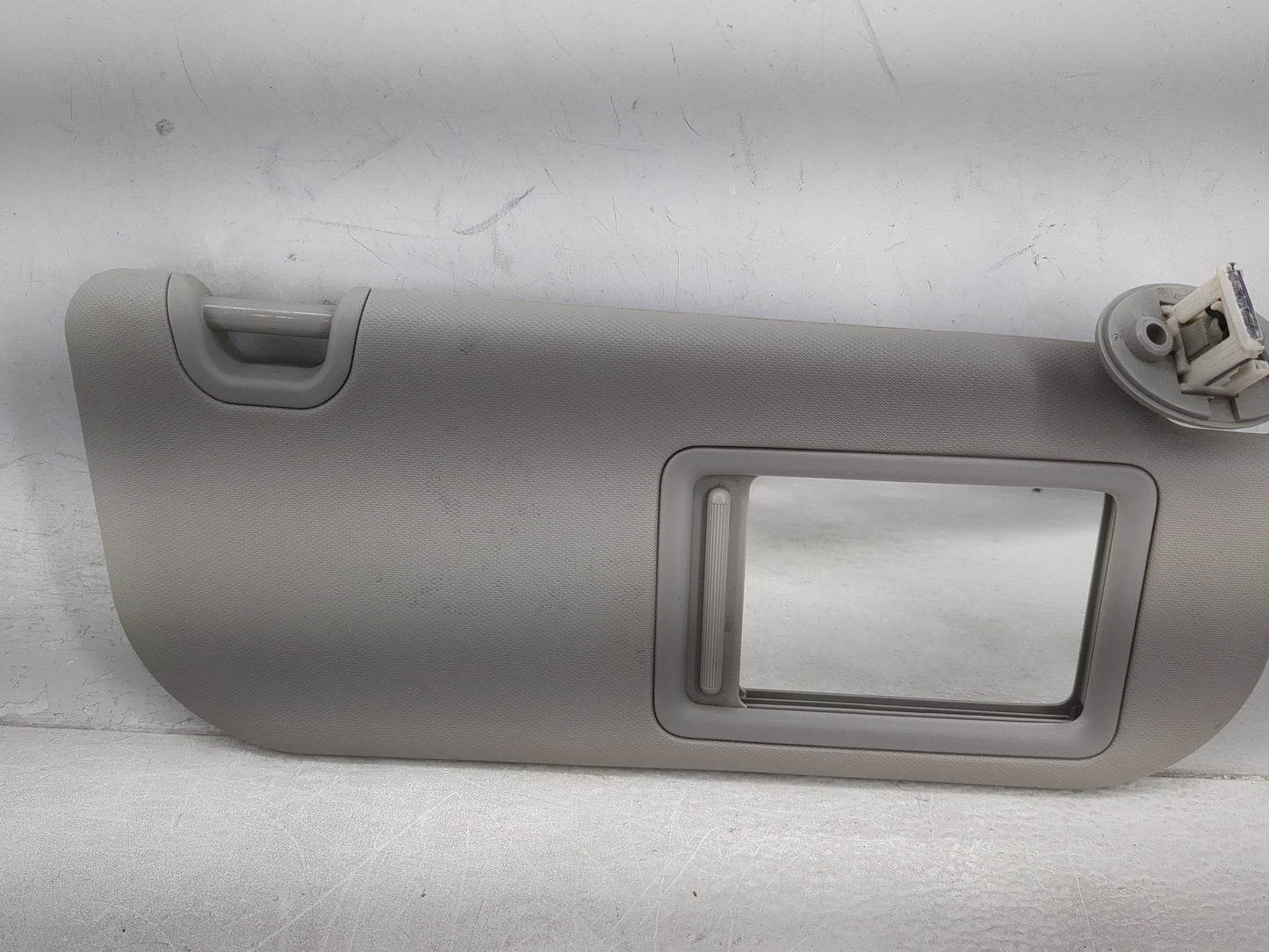 2019-2022 Toyota Rav4 Sun Visor Shade Replacement Passenger Right Mirror Fits Fits 2019 2020 2021 2022 OEM Used Auto Parts -