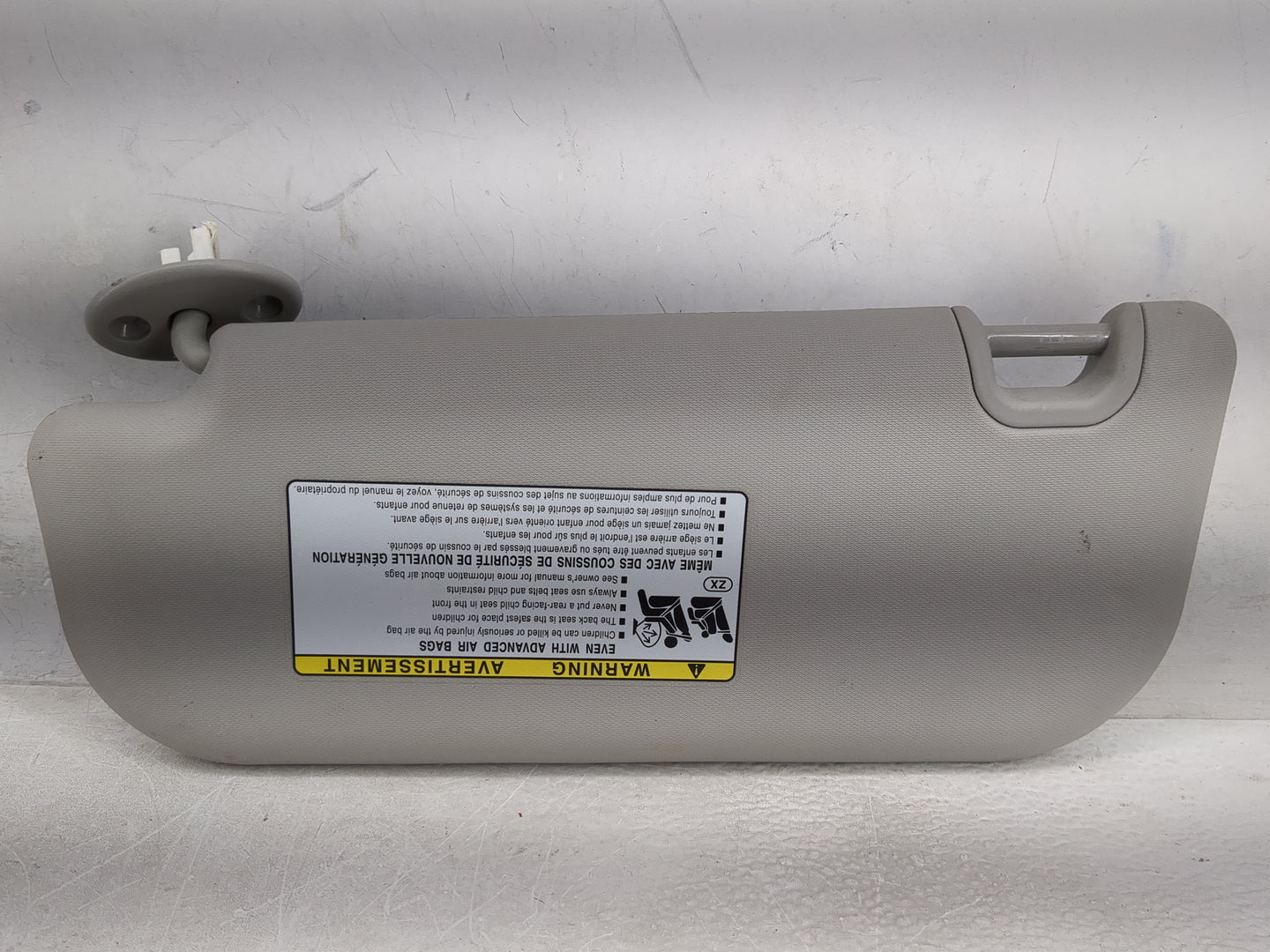 2019-2022 Toyota Rav4 Sun Visor Shade Replacement Passenger Right Mirror Fits Fits 2019 2020 2021 2022 OEM Used Auto Parts -