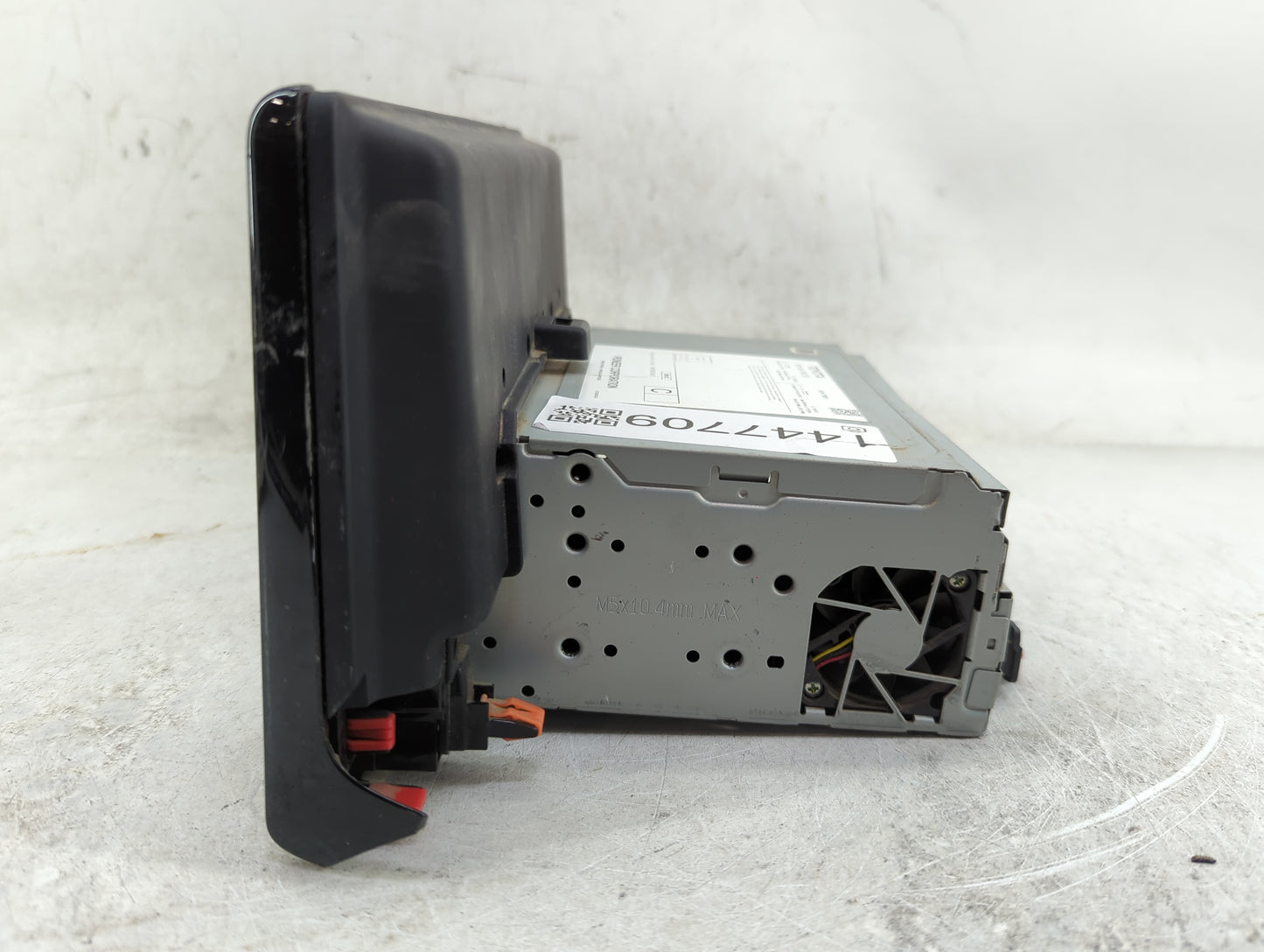 2019-2021 Toyota Rav4 Radio AM FM Cd Player Receiver Replacement P/N:86140-0R230 Fits Fits 2019 2020 2021 OEM Used Auto Part