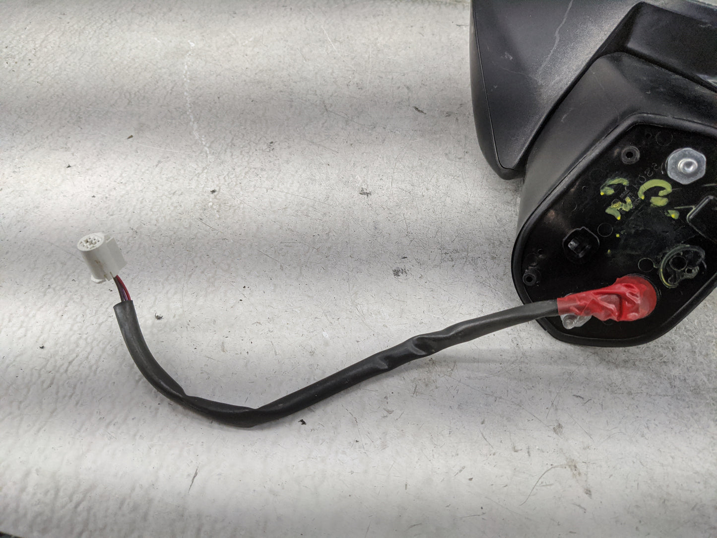 2019 Toyota Rav4 Passenger Side View Mirror - Right Door Mirror OEM Used - Oemusedautoparts1.com