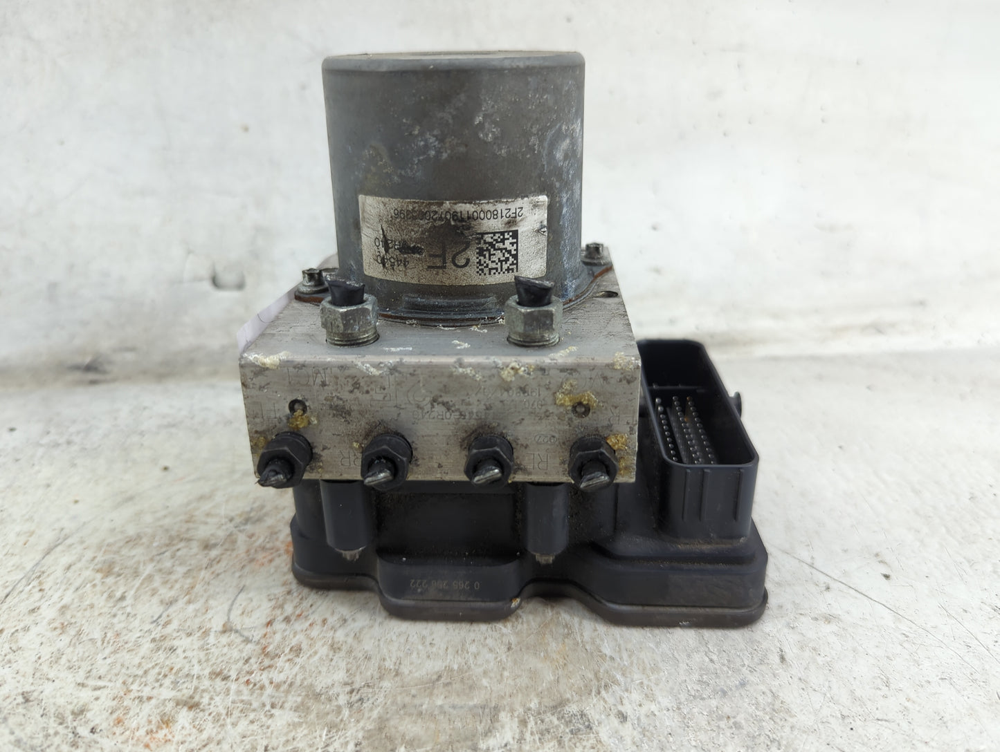 2019-2021 Toyota Rav4 ABS Pump Control Module Replacement P/N:0265268222 2F21800011 Fits Fits 2019 2020 2021 OEM Used Auto P