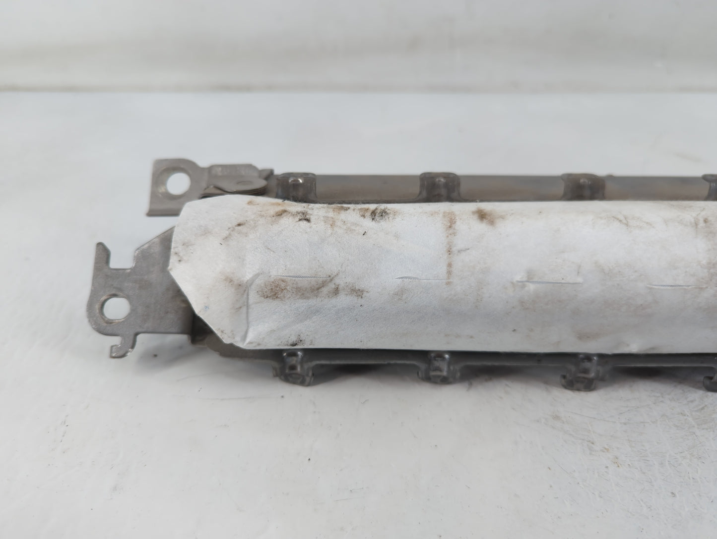 2019-2022 Toyota Rav4 Air Bag Passenger Right Knee OEM Fits Fits 2019 2020 2021 2022 OEM Used Auto Parts - Oemusedautoparts1