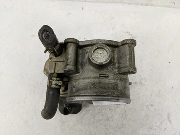 2017-2020 Toyota Sienna Throttle Body P/N:22030-0P060 Fits Fits 2016 2017 2018 2019 2020 2021 2022 OEM Used Auto Parts