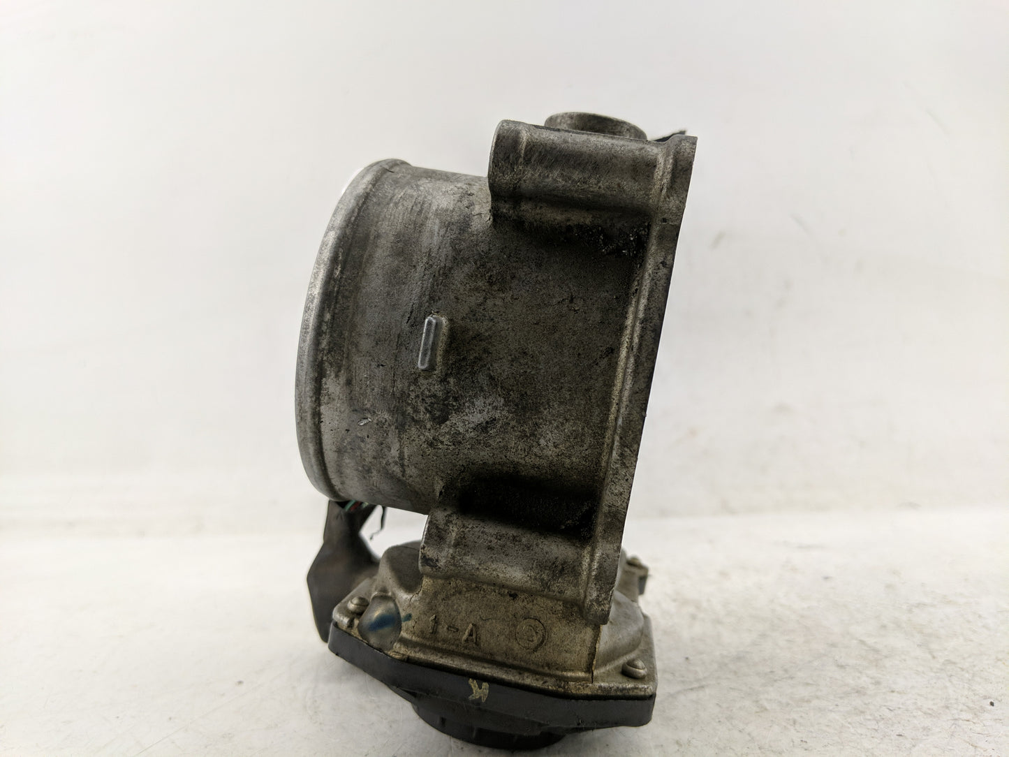2017-2020 Toyota Sienna Throttle Body P/N:22030-0P060 Fits Fits 2016 2017 2018 2019 2020 2021 2022 OEM Used Auto Parts - Oem