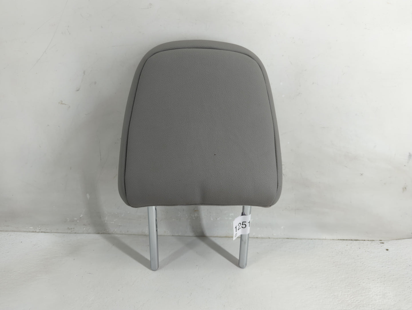 2019 Toyota Sienna Headrest Head Rest Front Driver Passenger Seat Fits OEM Used Auto Parts - Oemusedautoparts1.com