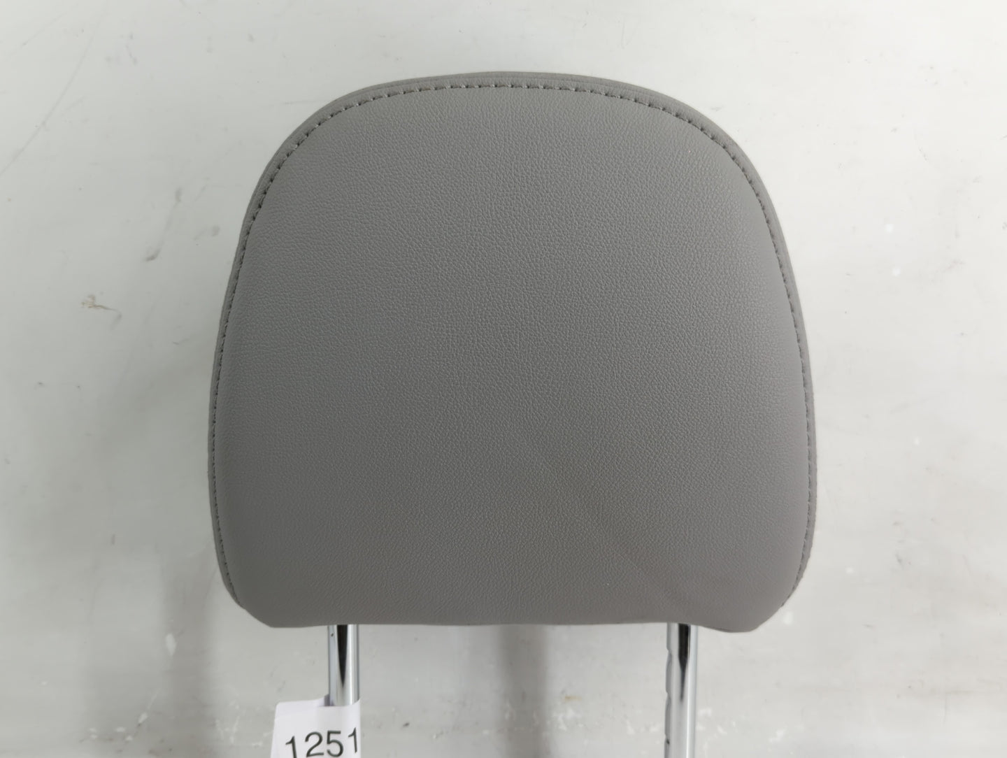 2019 Toyota Sienna Headrest Head Rest Front Driver Passenger Seat Gray - Oemusedautoparts1.com