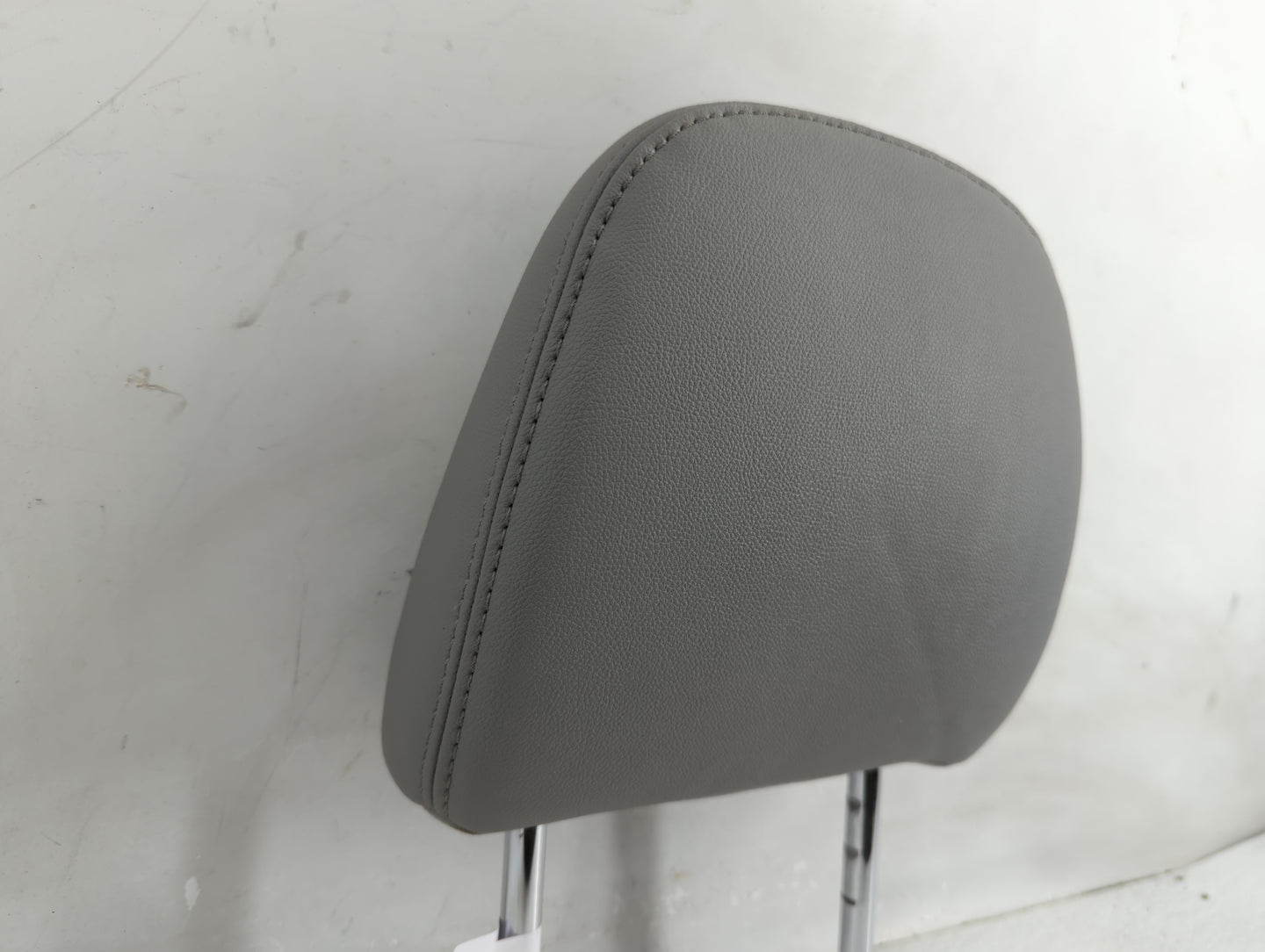 2019 Toyota Sienna Headrest Head Rest Front Driver Passenger Seat Gray - Oemusedautoparts1.com