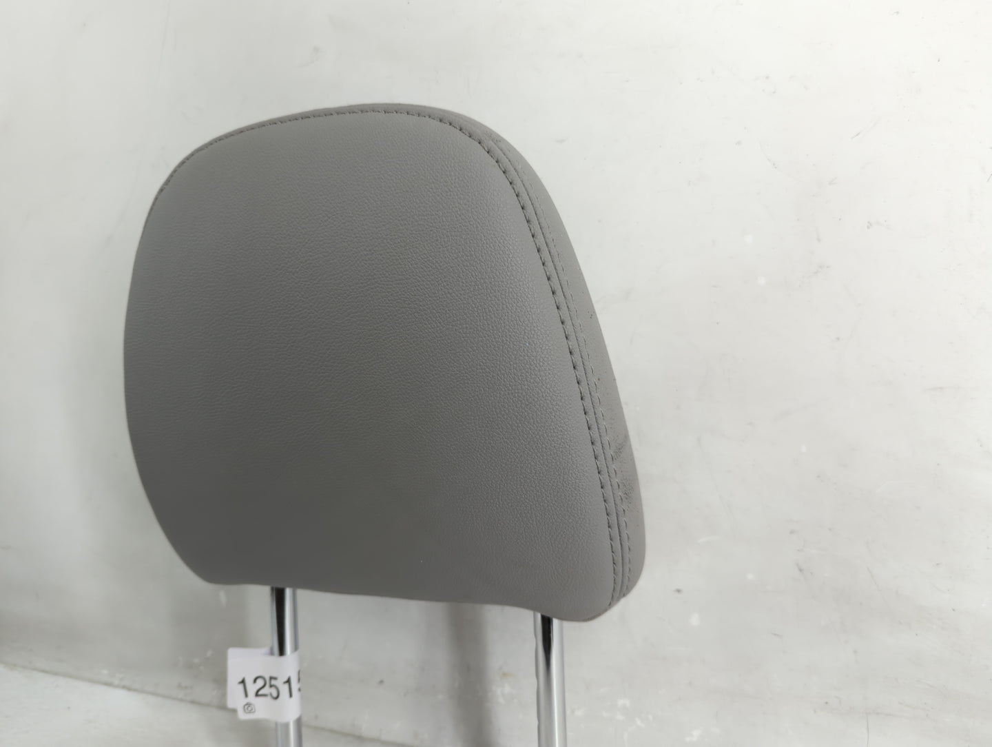 2019 Toyota Sienna Headrest Head Rest Front Driver Passenger Seat Gray - Oemusedautoparts1.com
