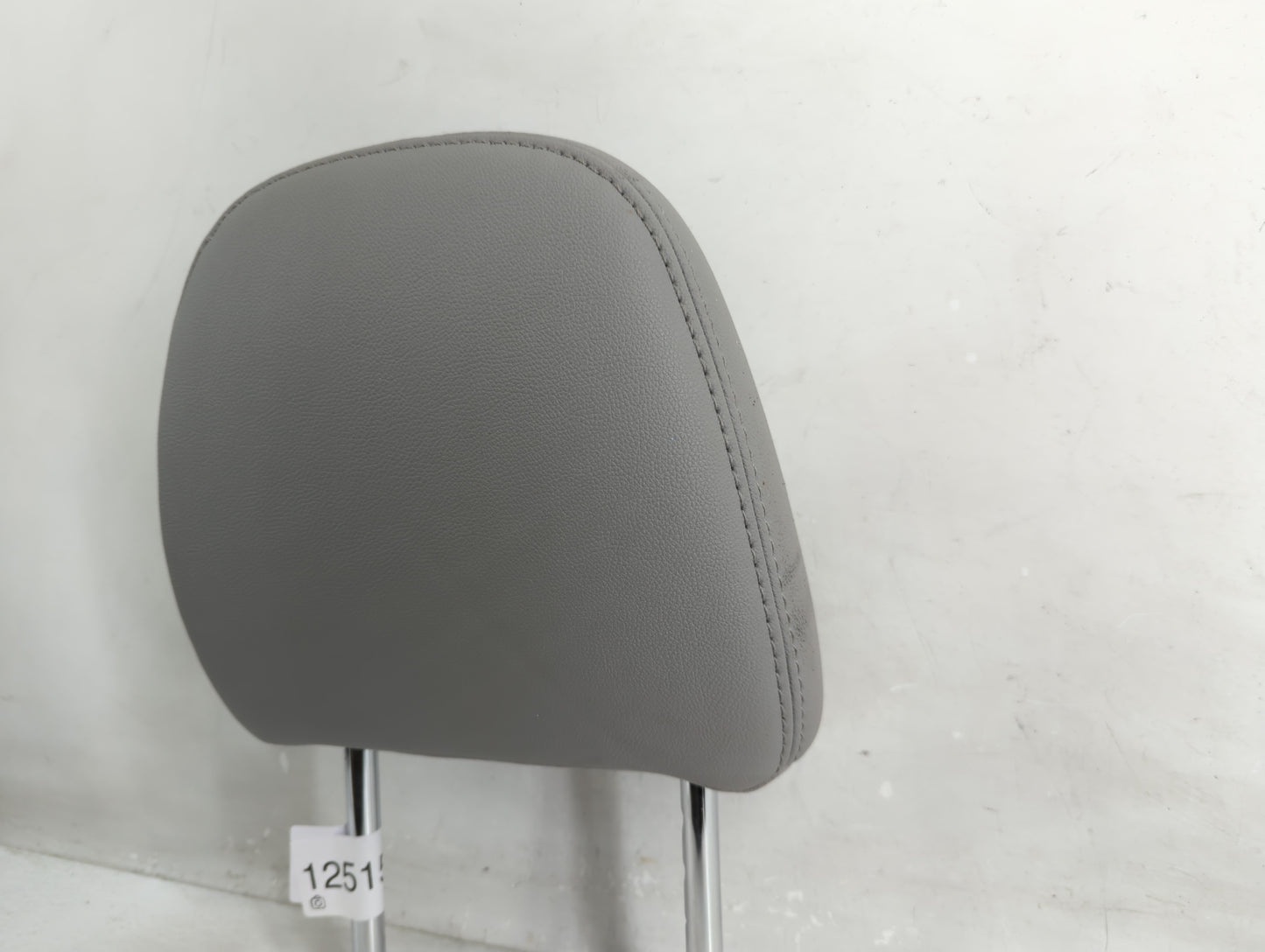 2019 Toyota Sienna Headrest Head Rest Front Driver Passenger Seat Gray - Oemusedautoparts1.com
