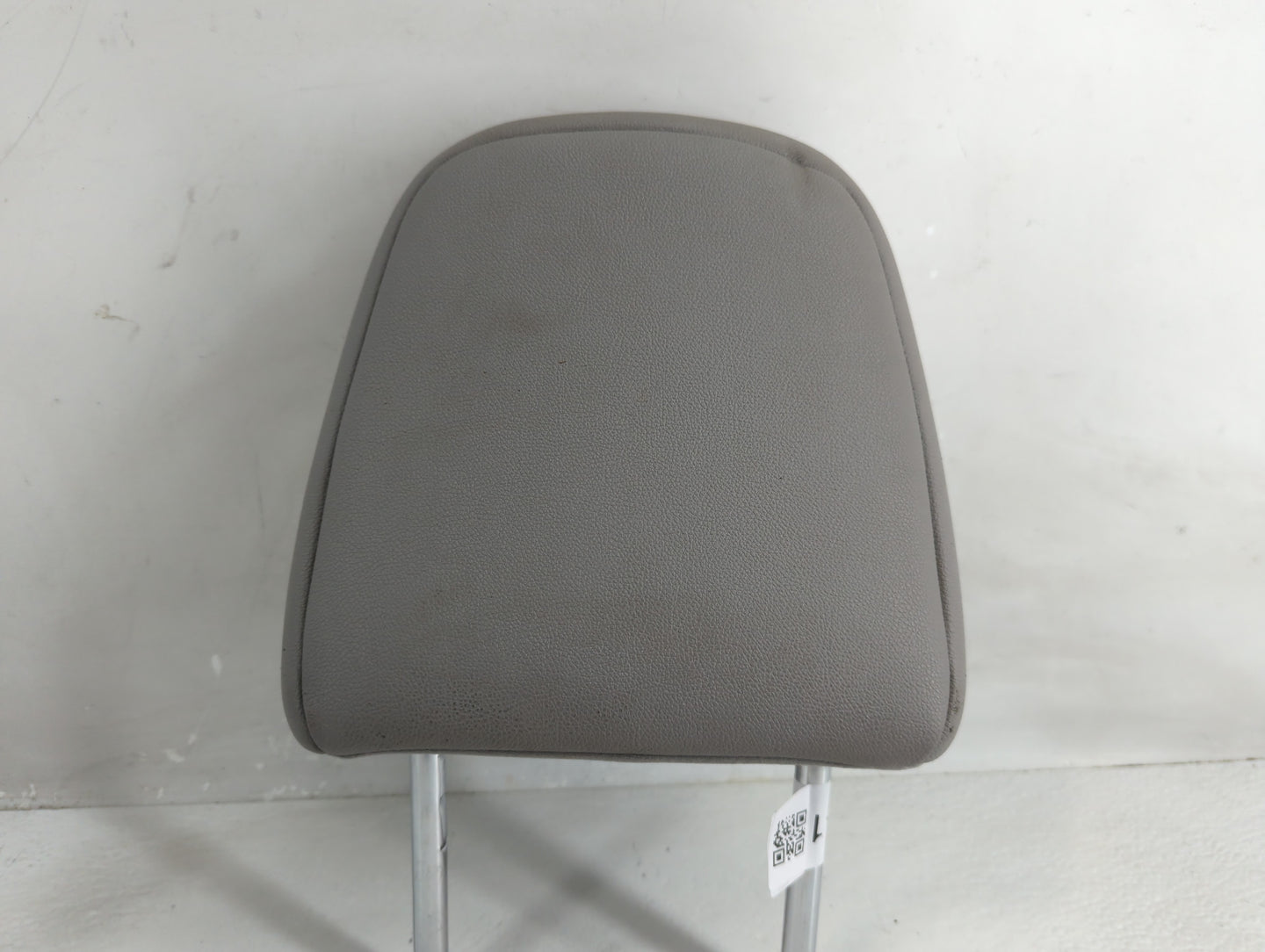 2019 Toyota Sienna Headrest Head Rest Rear Seat Fits OEM Used Auto Parts - Oemusedautoparts1.com